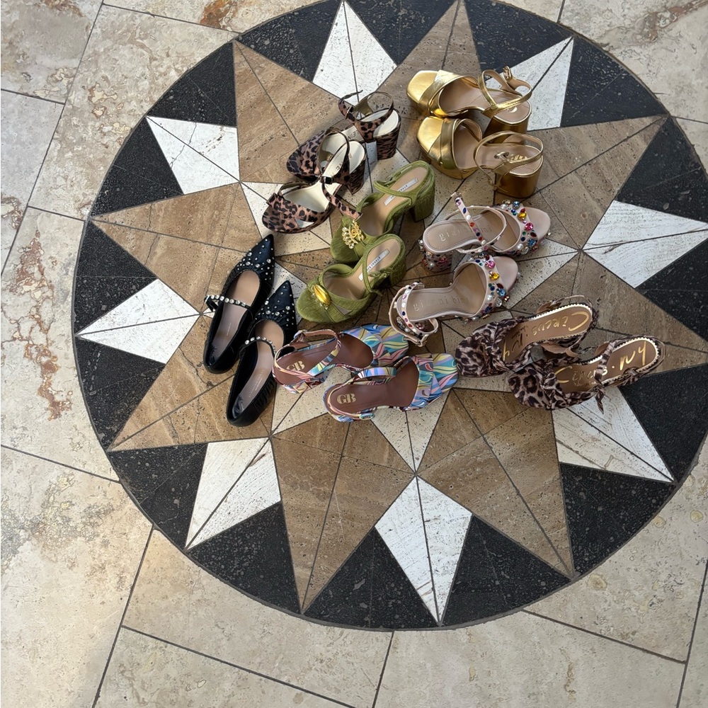 GIANI BINI Olive Green Heels with Gold Accents - Picture 4 of 4
